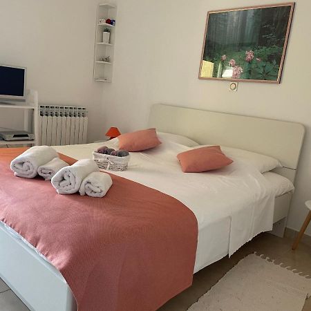 מדולין Apartments Bor מראה חיצוני תמונה